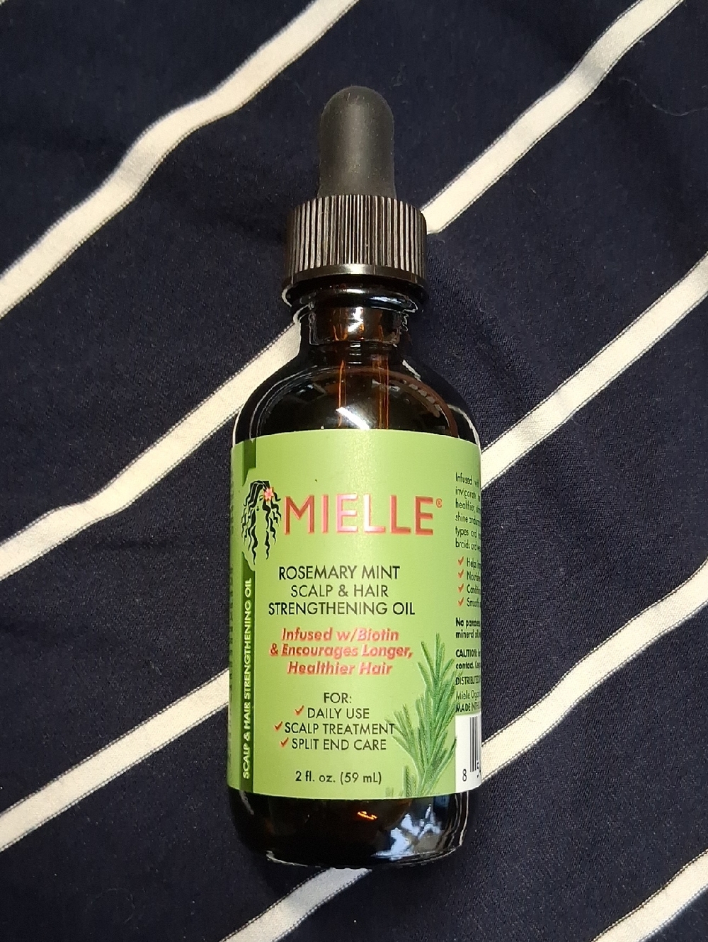Mielle Rosemary Mint Scalp & Hair Strengthening Oil